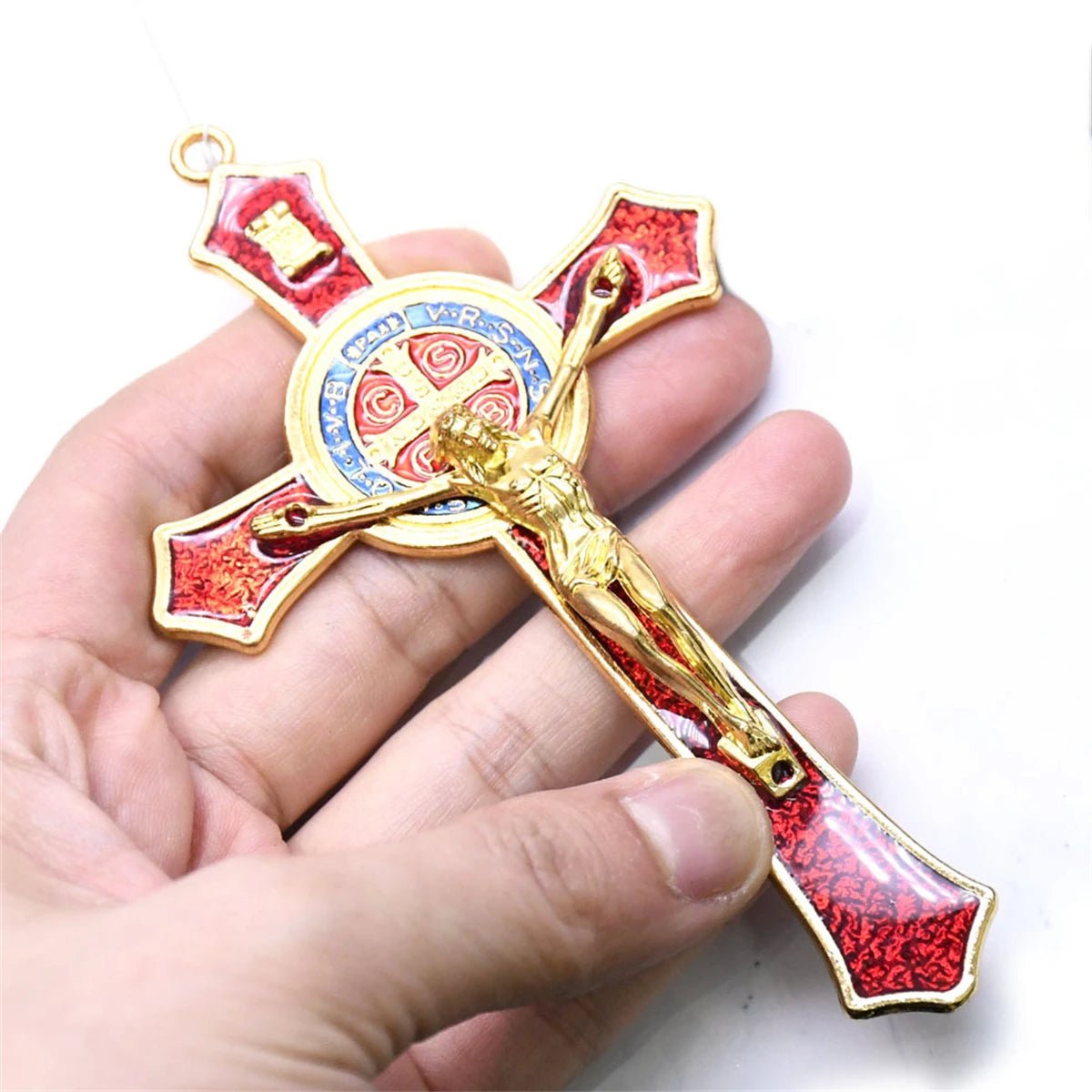 Crucifixo de São Bento com Esmalte Vermelho: Proteção e Fé para Sua Casa - Loja São Miguel